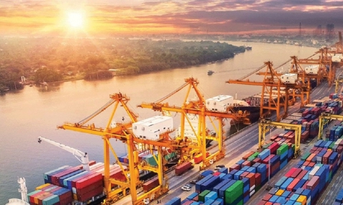 Xuất siêu đang tăng dần về cuối năm