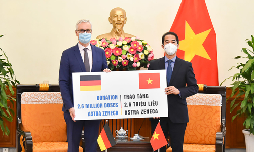 Việt Nam nhận thêm 2,6 triệu liều vaccine AstraZeneca từ Chính phủ Đức