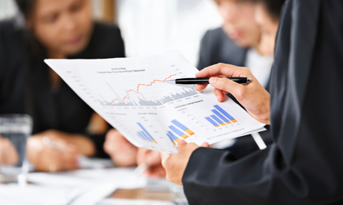 Kinh tế phục hồi từ quý 4, tích lũy cổ phiếu đón đầu cơ hội