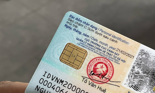 Tích hợp bằng lái xe, bảo hiểm, “thẻ xanh” tiêm chủng vào thẻ CCCD gắn chíp