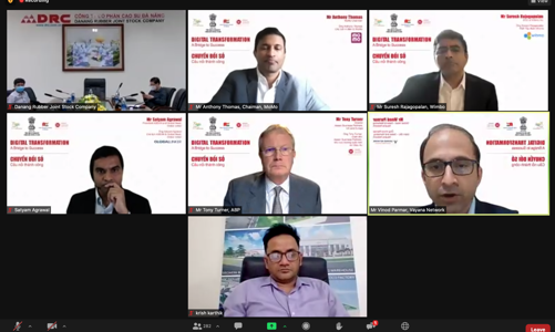 Chuyển đổi số là con đường để tiến về phía trước