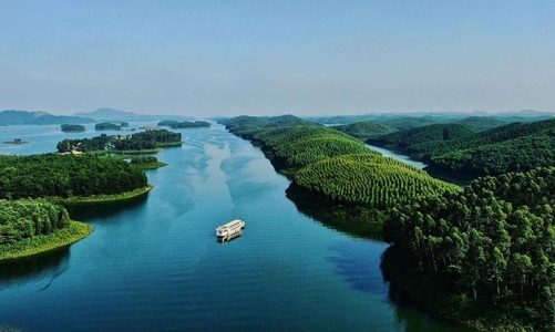 Thẩm định nhiệm vụ quy hoạch chung xây dựng Khu du lịch quốc gia hồ Thác Bà