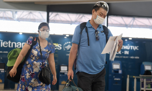 Hà Nội bỏ quy định cách ly tập trung người bay từ TP.HCM về 