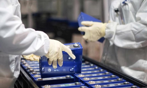 Các hãng sản xuất ô tô mạnh tay đầu tư chế tạo pin lithium công nghệ mới