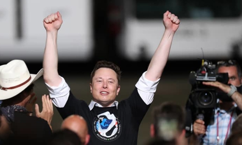 Elon Musk giàu hơn cả Bill Gates và Warren Buffett cộng lại