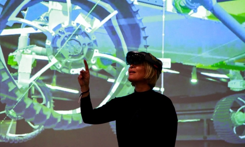 Các ông lớn công nghệ đua phát triển “vũ trụ ảo” Metaverse