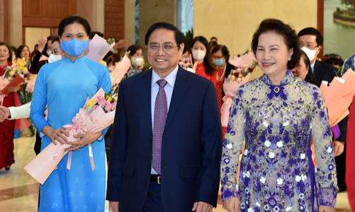 Truyền thống nhân hậu, đảm đang, trí tuệ và cống hiến luôn tỏa sáng trong mỗi phụ nữ Việt Nam