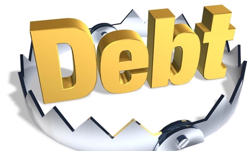 Có cần nới trần nợ công?