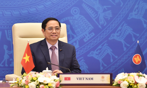 Thủ tướng đề nghị Ấn Độ hỗ trợ ASEAN về nguồn vaccine và thuốc điều trị Covid-19