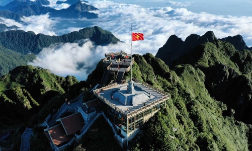 Việt Nam “bội thu” giải thưởng khi chuẩn bị mở cửa lại du lịch quốc tế