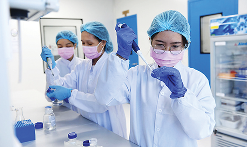 Vừa “đẩy” vừa “cản” phát triển vaccine nội