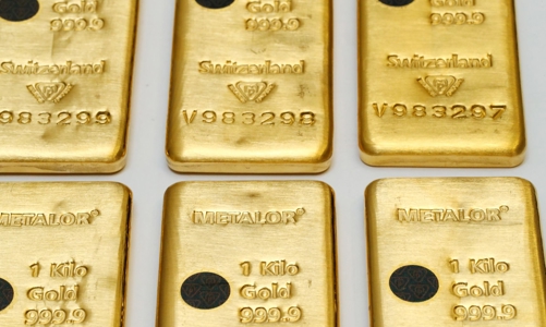 Lo lạm phát, giới đầu tư quốc tế mạnh tay gom vàng