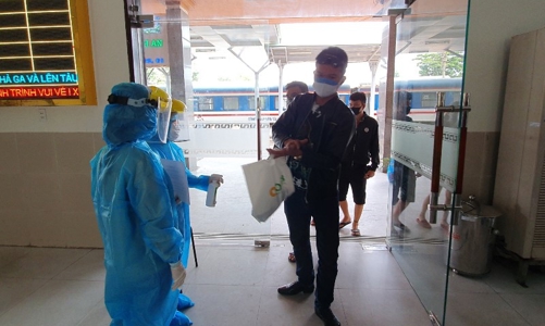 Hà Nội bỏ quy định cách ly tại nhà 7 ngày người về từ TP. HCM 