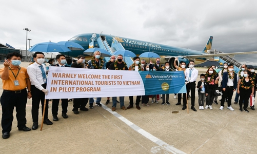 Ba đoàn khách du lịch quốc tế đến tham quan Quảng Nam sau 2 năm “đóng cửa” 