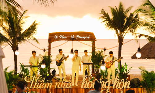 Chủ nhân biệt thự Mövenpick Villas & Residences Phú Quốc “mãn nhãn” với tiệc hoàng hôn 