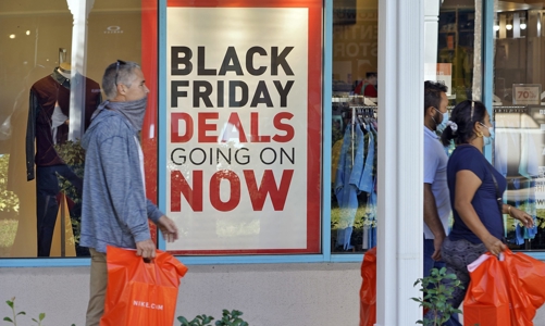 Mùa Black Friday 2021: Chi tiêu nhiều hơn nhưng khan hiếm hàng hóa