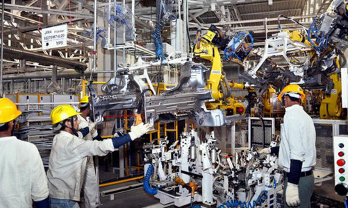 PMI tăng 52,2 điểm, lĩnh vực sản xuất đã cải thiện nhưng còn nhiều trở ngại