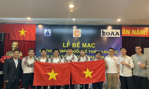 Học sinh Việt Nam giành 2 Huy chương vàng tại Olympic quốc tế về thiên văn và vật lý thiên văn