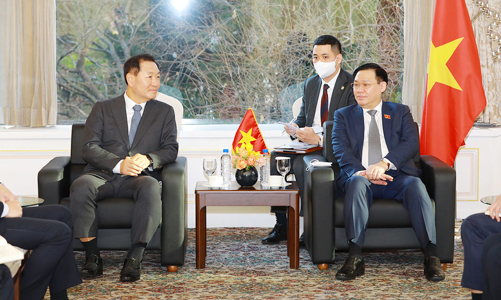 Chủ tịch Quốc hội tiếp lãnh đạo tập đoàn Samsung, SK, Lotte tại Hàn Quốc