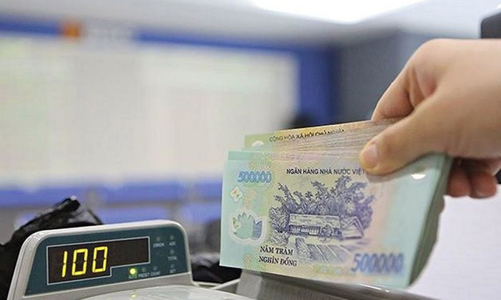 Chuẩn bị vào mùa cao điểm cuối năm, lãi suất liên ngân hàng nhích tăng