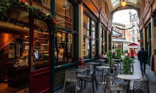 Làn sóng Omicron biến London thành “thị trấn ma” ngay trong mùa Giáng sinh