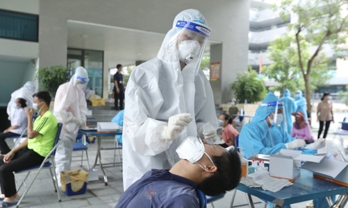 Ngày 18/12: Thêm 15.895 ca Covid-19, Hà Nội hơn 1.200 ca