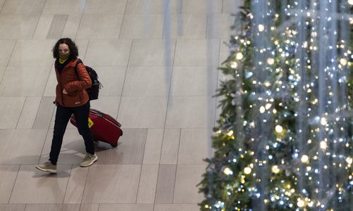 Omicron đã phủ “màu xám” lên mùa du lịch Giáng sinh