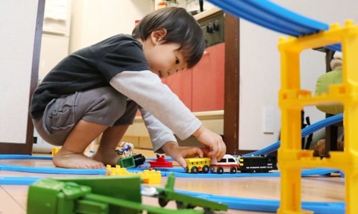 Hà Nội: Trẻ em mầm non bao giờ được trở lại trường?