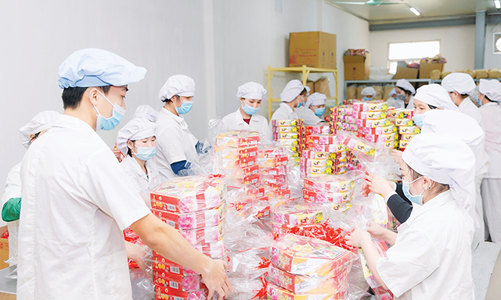 Thưởng Tết thời đại dịch Covid: Thu hút và giữ chân người lao động