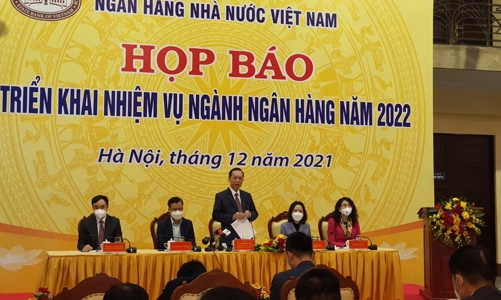 Tăng trưởng tín dụng toàn nền kinh tế đạt 12,68%, tổng tỷ lệ nợ xấu vọt lên 8,2%