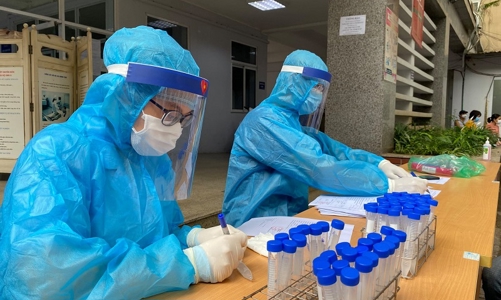 Ngày 30/12: Thêm 17.000 ca Covid-19, tăng hơn 3.000 ca so với hôm qua 