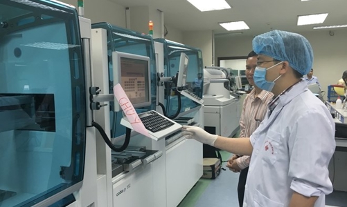 Doanh nghiệp kinh doanh thiết bị y tế phải kê khai lợi nhuận dự kiến