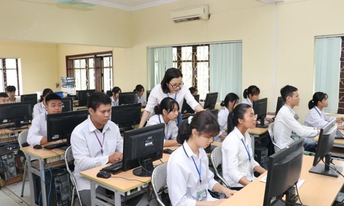 Phấn đấu 100% nhà giáo được đào tạo phương pháp sư phạm phù hợp với môi trường số vào năm 2030