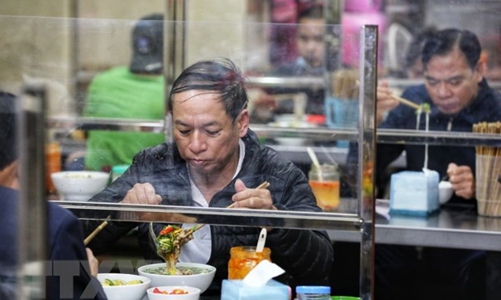 Thành phố Hải Dương không bắt chủ nhà hàng, quán ăn phải test Covid-19 cho khách