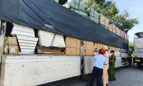 Toàn ngành giao thông vận tải rốt ráo chống buôn lậu dịp Tết Nguyên đán