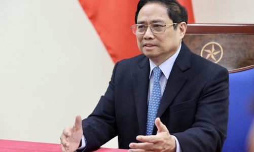 Thủ tướng Phạm Minh Chính bàn vấn đề ách tắc hàng hóa ở cửa khẩu với Thủ tướng Trung Quốc