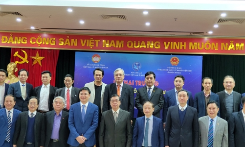 Ra mắt Diễn đàn hỗ trợ đầu tư cho người Việt Nam ở nước ngoài
