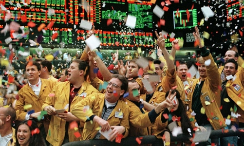 Tụt lùi trong năm 2021, cổ phiếu thực phẩm đồ uống sẽ bứt tốc 2022 nhờ kích thích tiêu dùng?