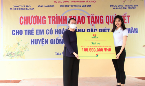 Phân bón Cà Mau mang Xuân đến bà con Bến Tre