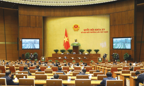 Kỳ họp bất thường đầu tiên giữa thời kỳ “bình thường mới”