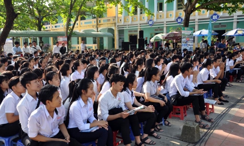 Phương án tốt nhất là sớm đưa học sinh trở lại trường