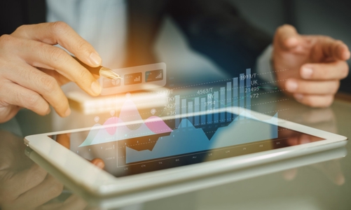 “Đen” và “đỏ” trên sàn chứng khoán