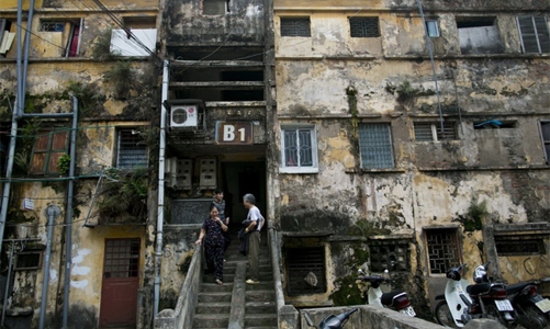 Hà Nội: “Ngủ quên” nhiều năm, nhà tập thể cũ bất ngờ được săn lùng trở lại