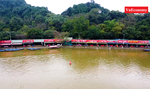 Chùa Hương sắp thoát khỏi những ngày vắng như chùa Bà Đanh