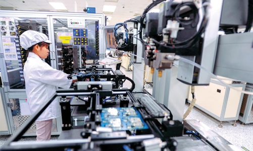 Thị trường lao động quý 1/2022 phục hồi nhưng chưa bền vững