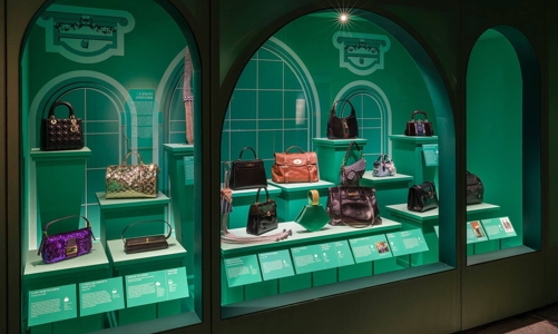 Khi sàn đấu giá nhắm đến thời trang xa xỉ cổ điển