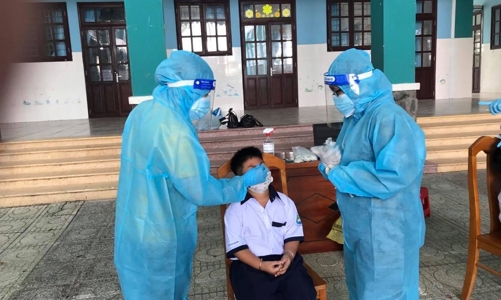Đồng Nai ghi nhận 1.300 giáo viên, học sinh nhiễm Covid-19 qua xét nghiệm nhanh trước khi trở lại trường