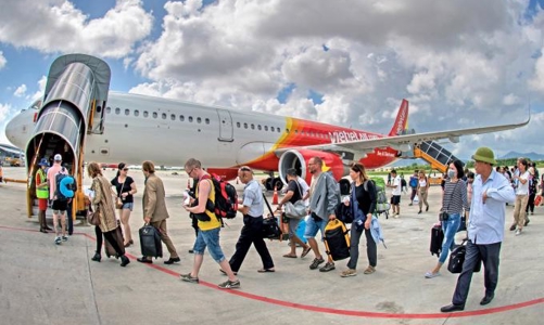 Sau “phá băng” đường bay quốc tế, khách đi, đến Việt Nam tăng gấp đôi
