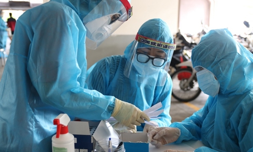 Ngày 21/2: Thêm 46.880 ca nhiễm mới, Hà Nội gần 5.500 ca