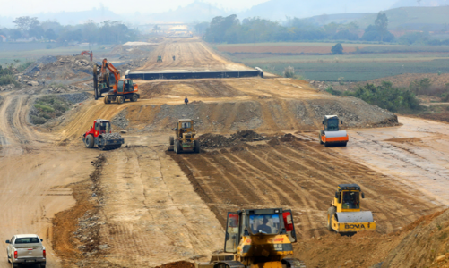 Đảm bảo đủ nguồn cung vật liệu cao tốc Bắc - Nam, hoàn thành hơn 360 km trong năm 2022